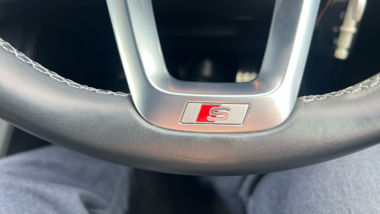 Audi Q3 35 TDI S Line 5dr S Tronic Diesel Estate